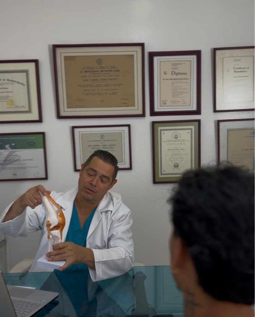 persona con dolor crónico en espalda